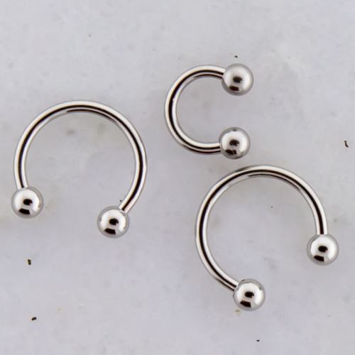 18G EXTERNALLY THREADED STEEL HORSESHOE